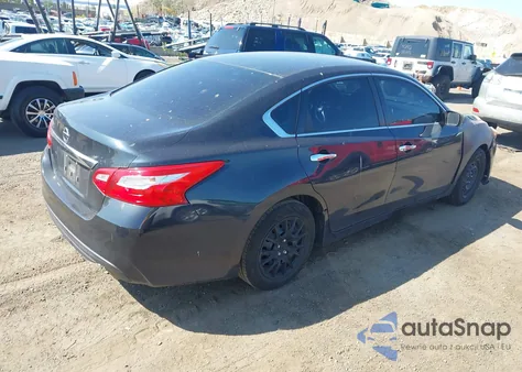 2016 Nissan Altima 2.5/2.5 S/2.5 Sl/2.5 Sr/2.5 Sv z USA, uszkodzony, nr VIN 1N4AL3AP8GC243028